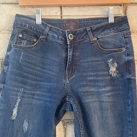 CLASSIC Cotton Denim Distressed Jean NWOT SIZE 7 - Picture 2 of 10